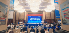 方能汇聚成为鞭策行业迈向新高度的磅